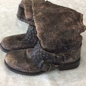 Frye Brown Leather Women's Boots, left Size 6, right Size 6.5